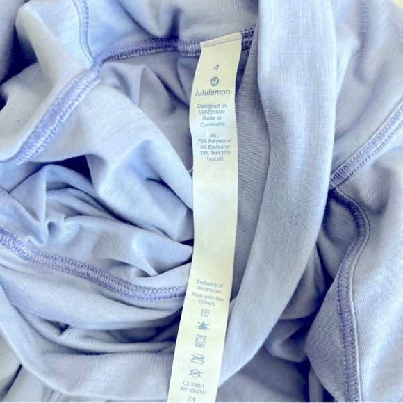 Lulu Lemon Long Sleeve - Picture 4 of 4